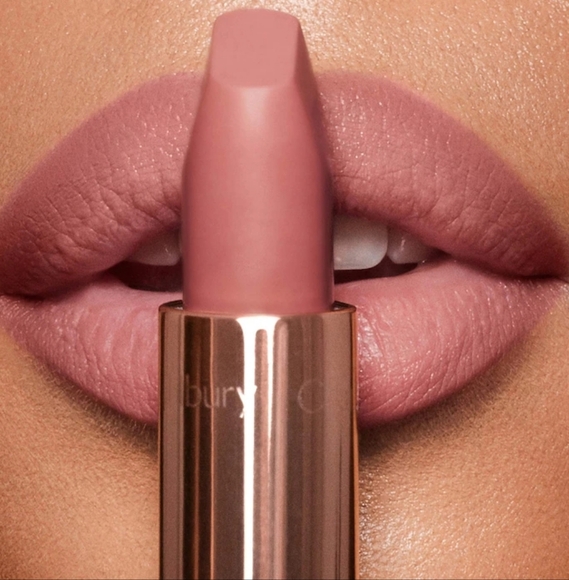 Charlotte Tilbury - Matte Revolution Hydrating Lipstick - Pillow Talk - Picture 9 of 14